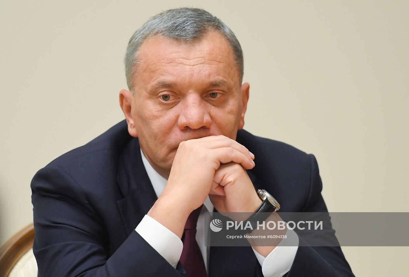 Президент РФ В. Путин провел совещание с руководством Минобороны и предприятий ОПК