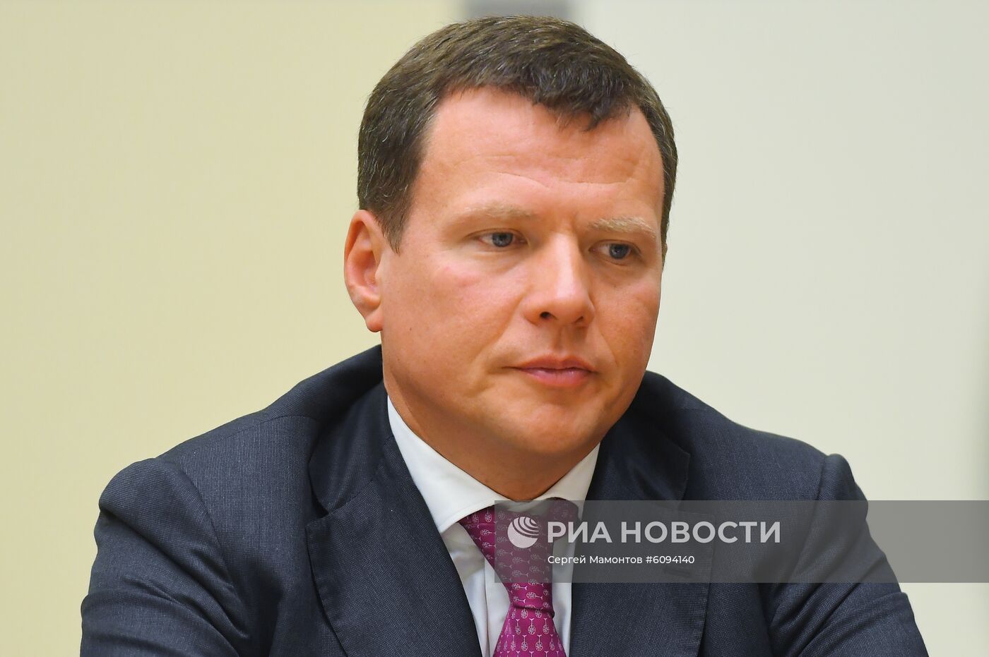 Президент РФ В. Путин провел совещание с руководством Минобороны и предприятий ОПК