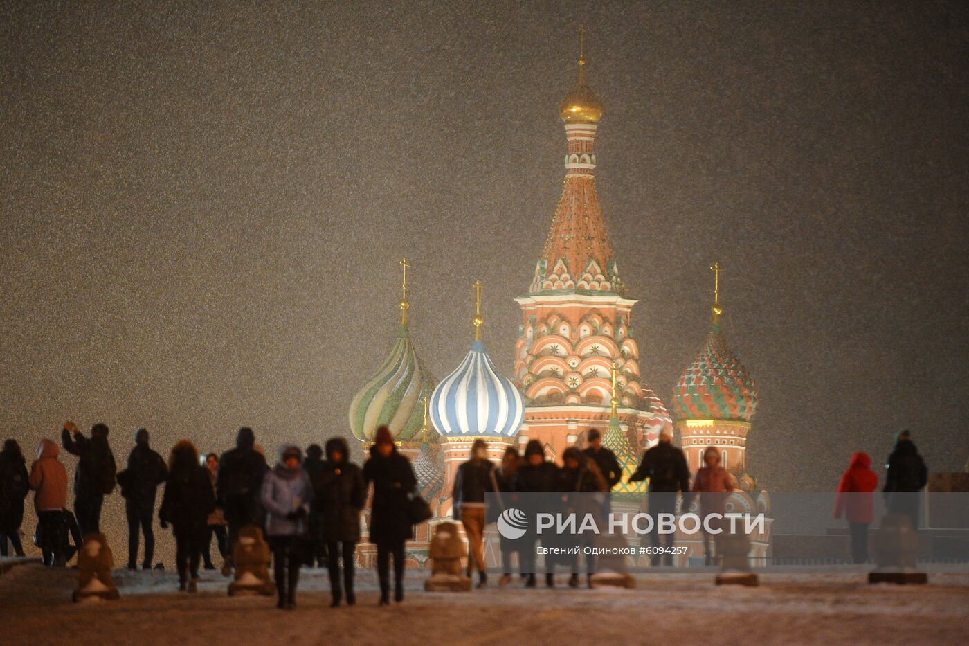 Снег в Москве