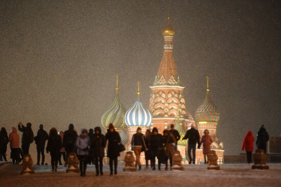 Снег в Москве