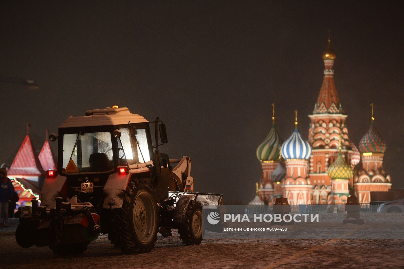 Снег в Москве