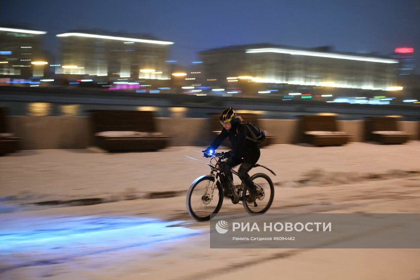 Снег в Москве