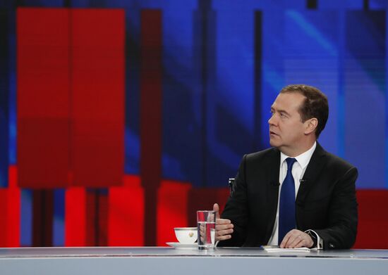 Интервью Премьер-министра РФ Д. Медведева российским телеканалам