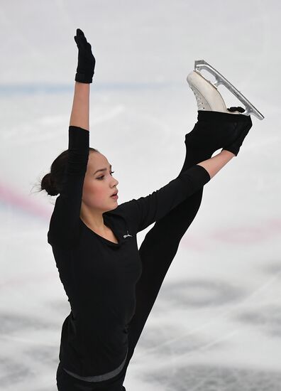 Фигурное катание. Финал Гран-При. Женщины. Тренировки