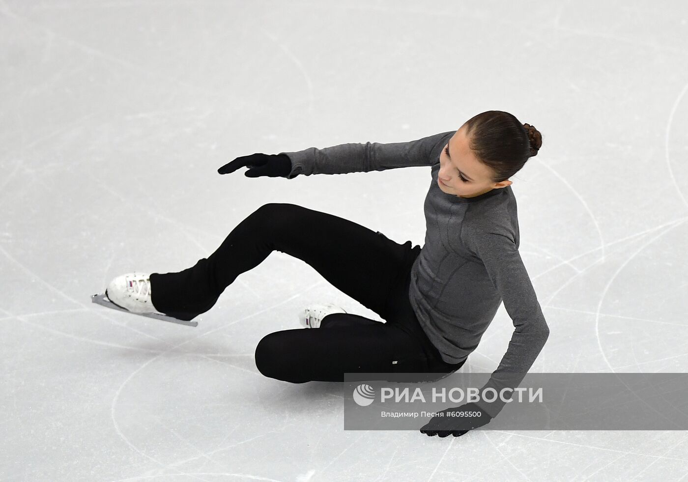 Фигурное катание. Финал Гран-При. Женщины. Тренировки