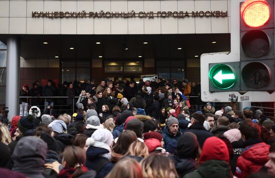 Оглашение приговора блогеру Е. Жукову