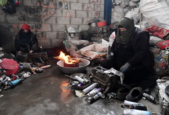 Производство алюминия на частном заводе вблизи Дамаска