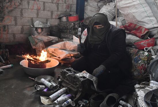 Производство алюминия на частном заводе вблизи Дамаска