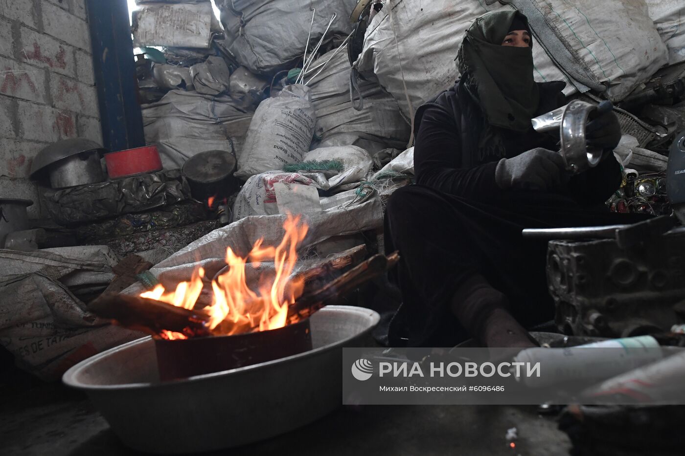 Производство алюминия на частном заводе вблизи Дамаска