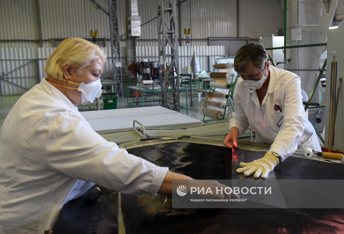 Производство самолетов "МиГ" на Луховицком авиационном заводе 