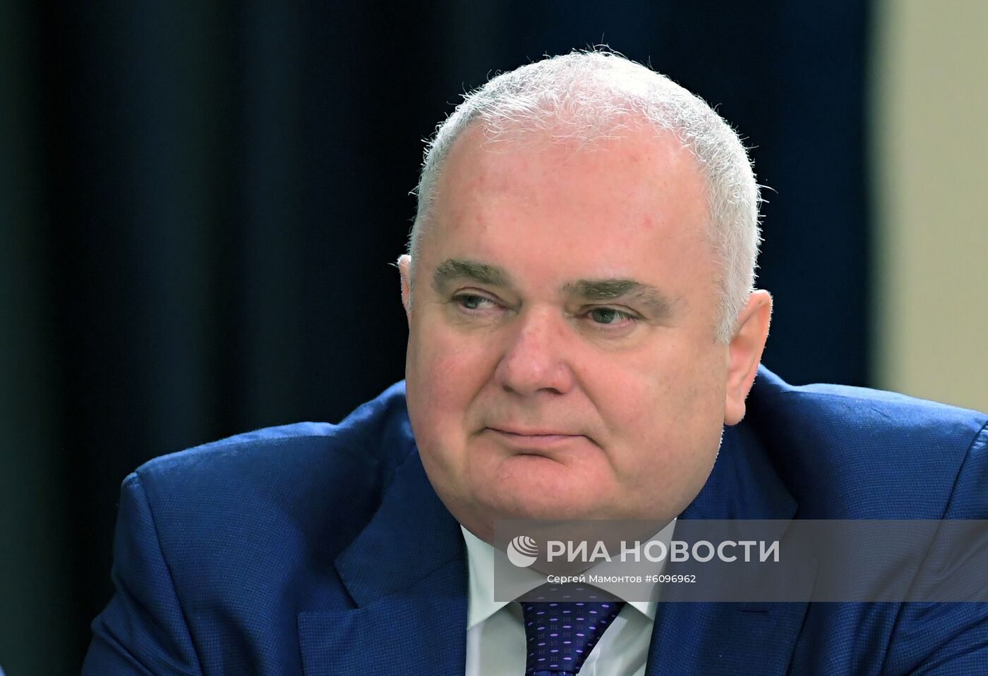 Президент РФ В. Путин провел встречу с представителями деловых кругов Германии