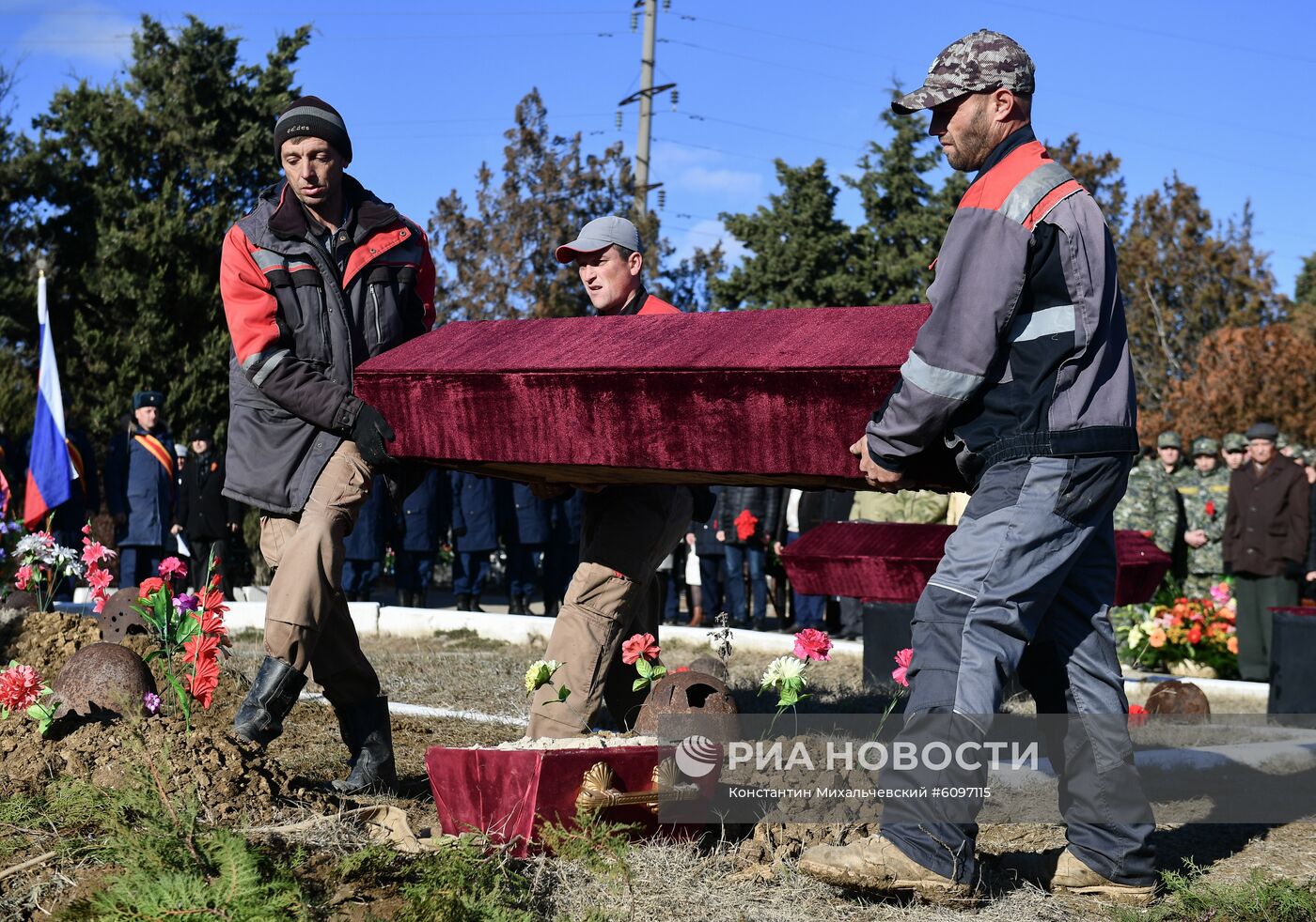 Перезахоронение останков солдат Великой Отечественной войны в Феодосии