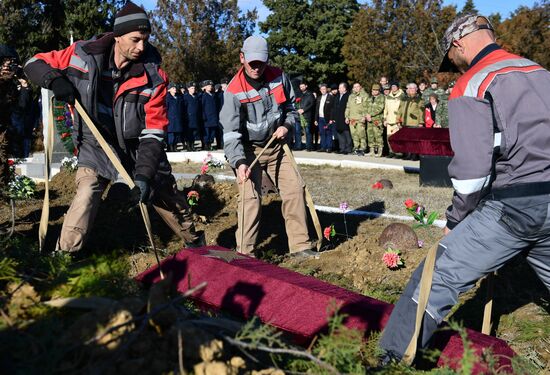 Перезахоронение останков солдат Великой Отечественной войны в Феодосии