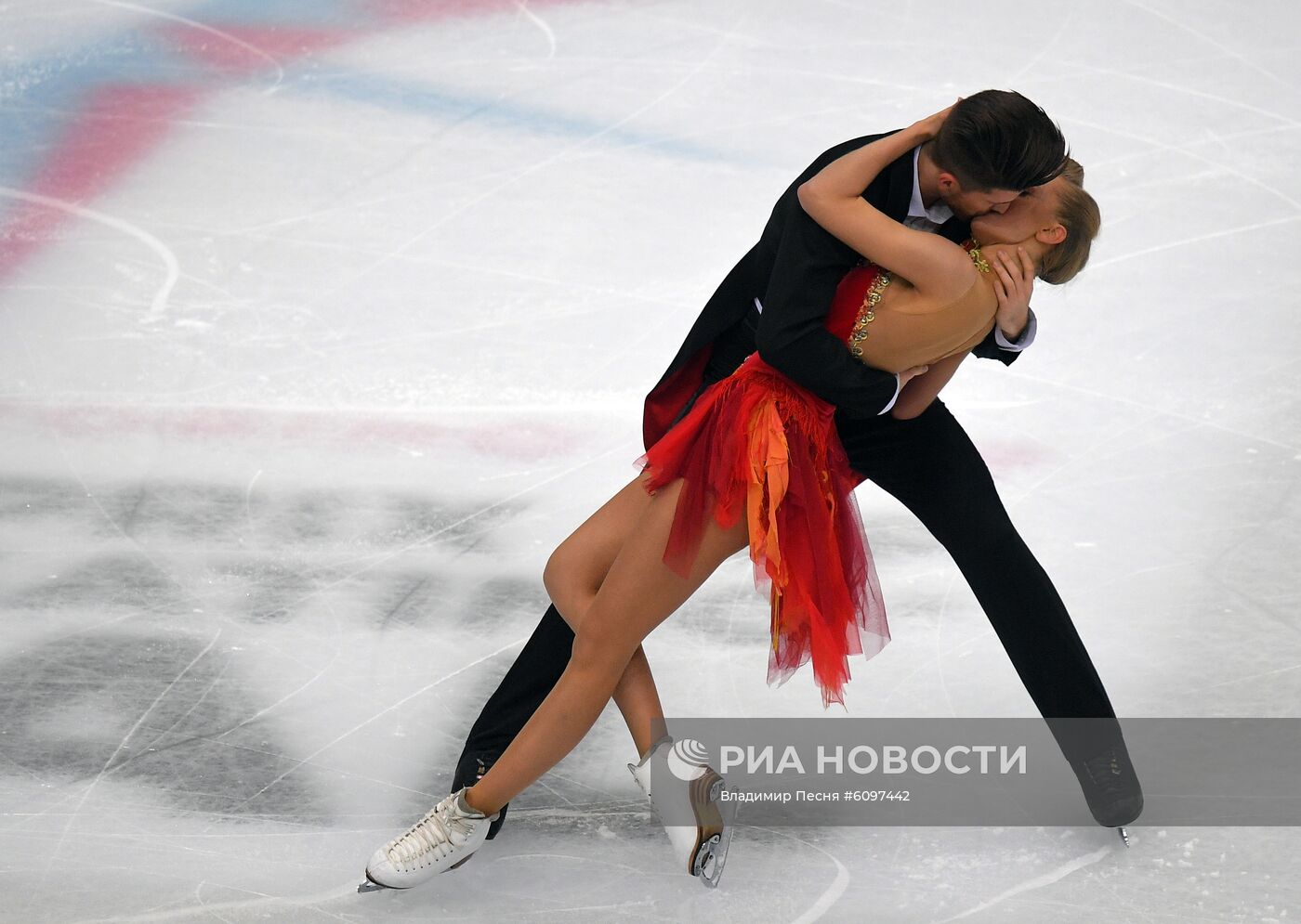 Фигурное катание. Финал ГП. Танцы. Ритмический танец
