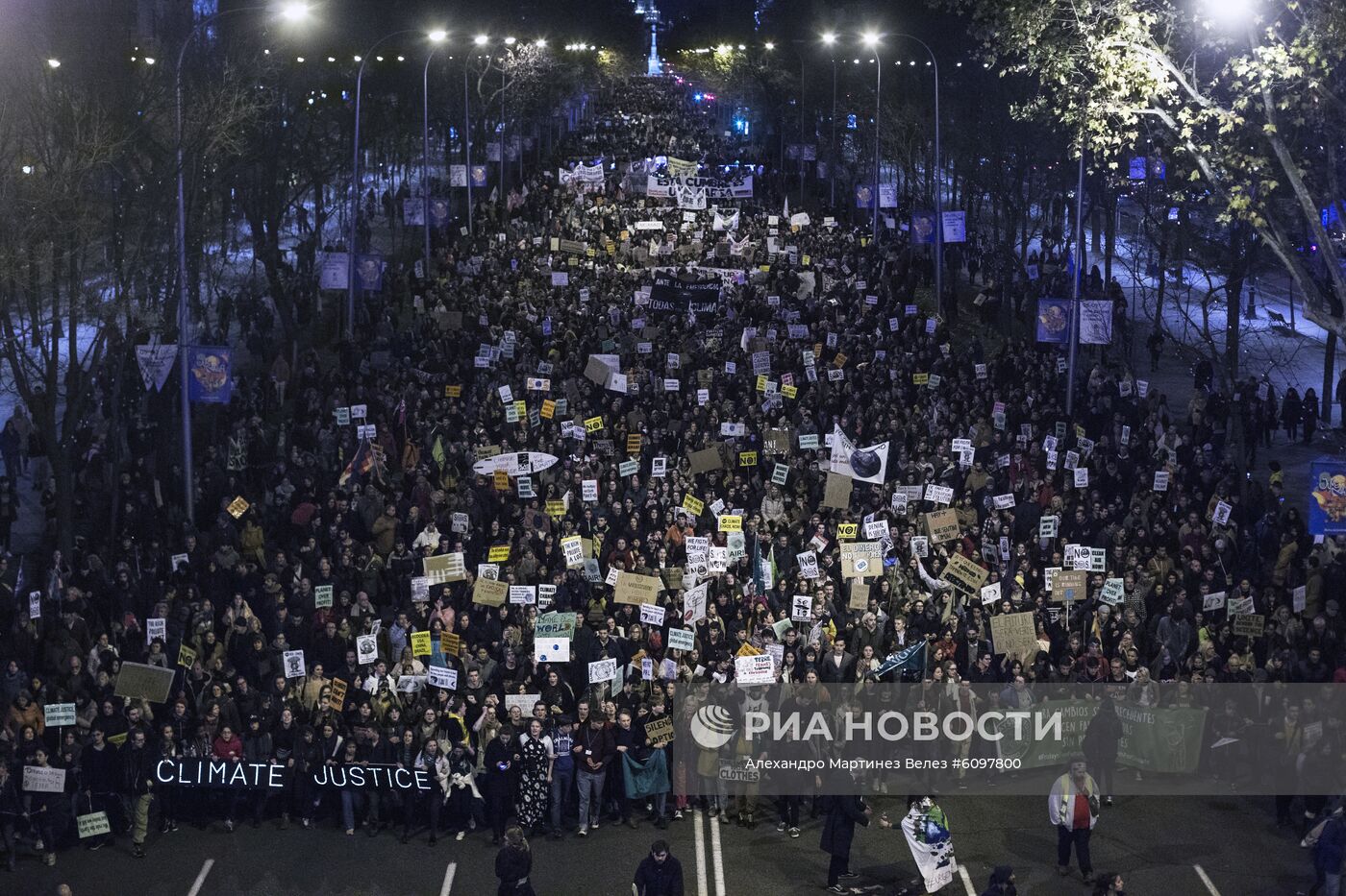 Акция протеста в Мадриде против климатических изменений