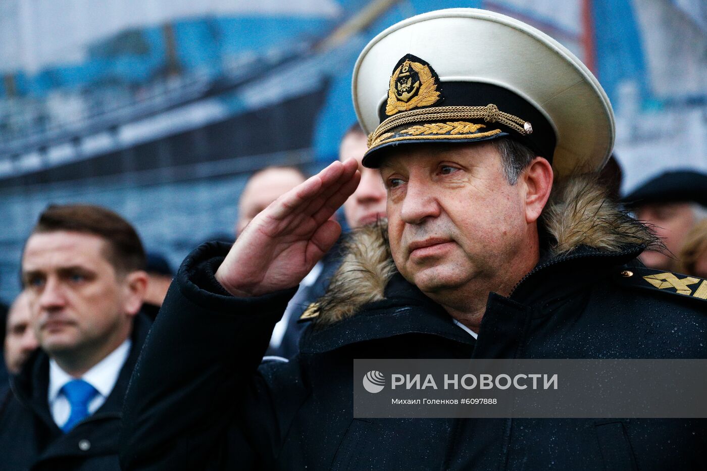 Проводы парусников "Крузенштерн" и "Седов" в кругосветное плавание