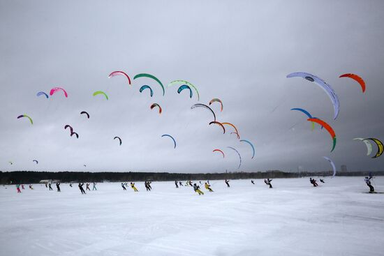 Сноукайтинг в Новосибирске