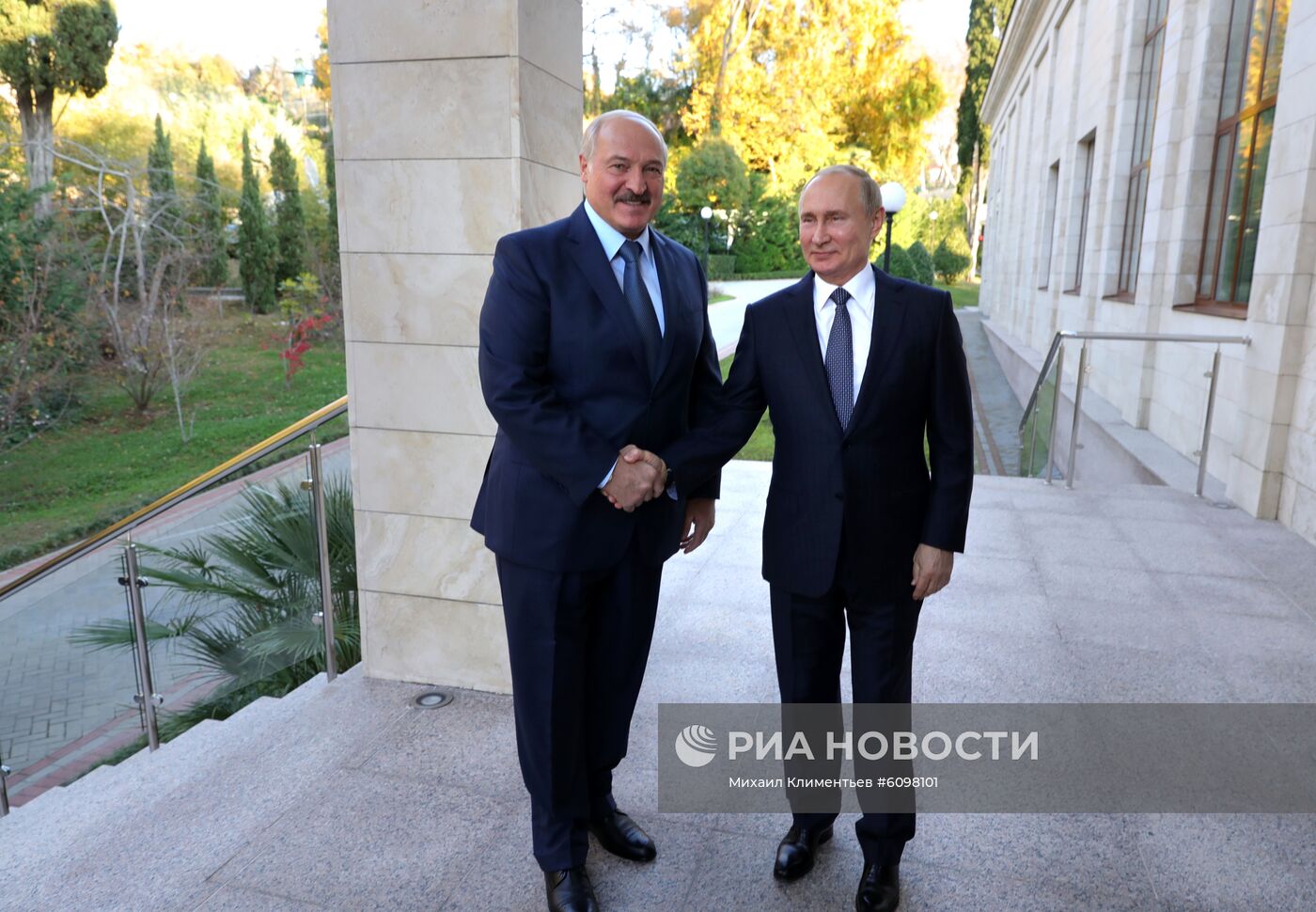Президент РФ В. Путин провел переговоры с президентом Белоруссии А. Лукашенко в Сочи