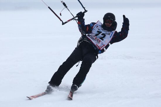 Сноукайтинг в Новосибирске
