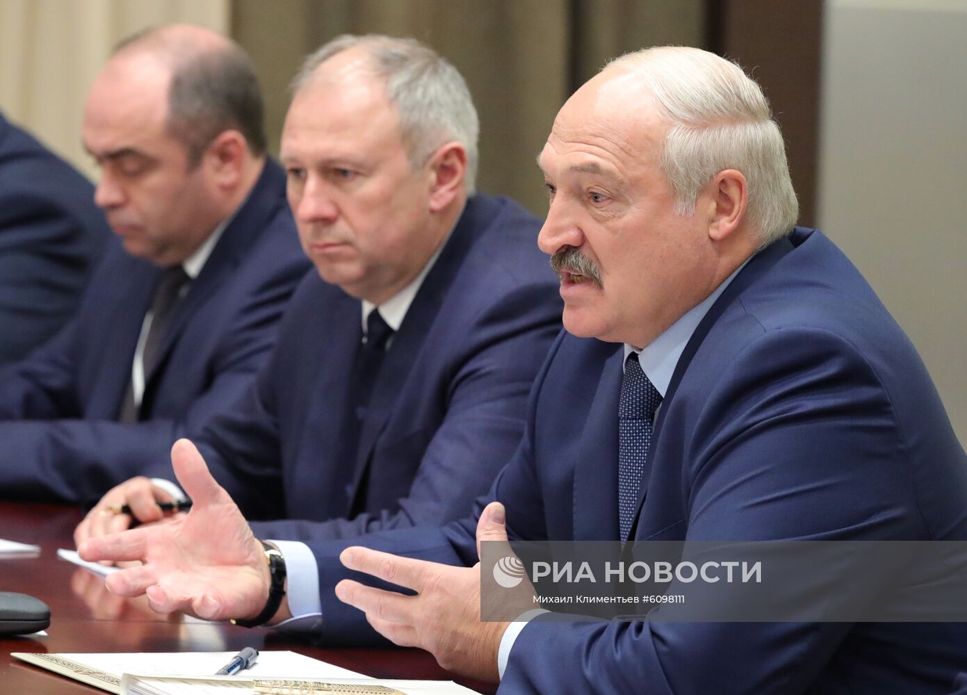 Президент РФ В. Путин провел переговоры с президентом Белоруссии А. Лукашенко в Сочи