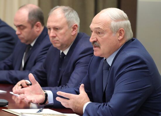 Президент РФ В. Путин провел переговоры с президентом Белоруссии А. Лукашенко в Сочи