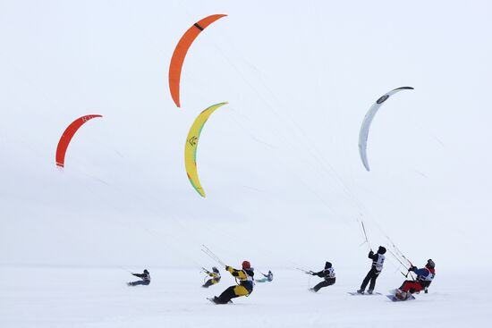 Сноукайтинг в Новосибирске