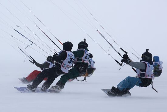 Сноукайтинг в Новосибирске