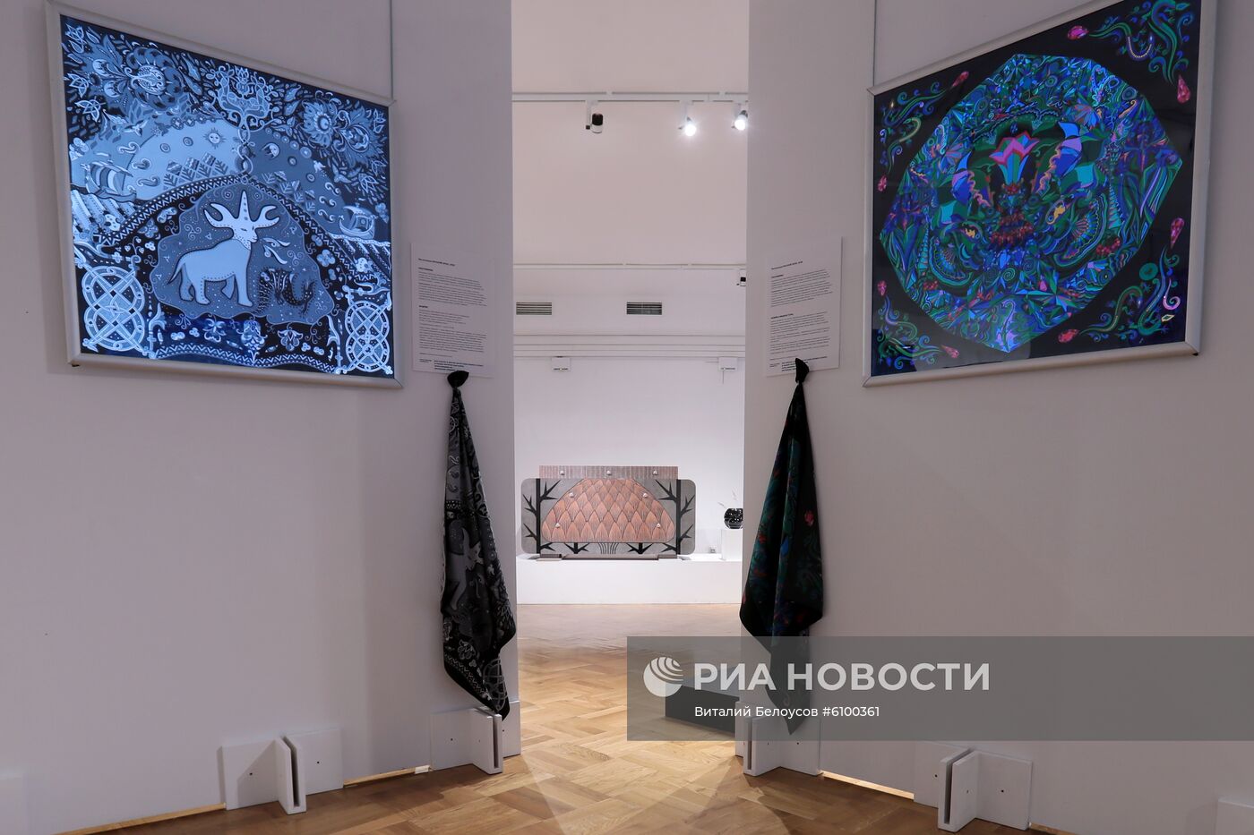 Выставка предметов для интерьера "Трын*Трава: современный русский стиль"