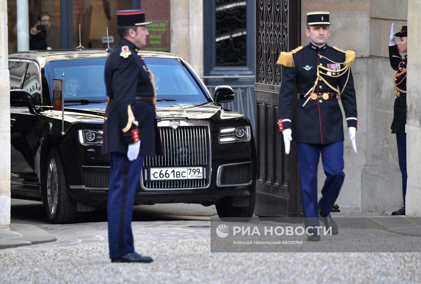 Рабочий визит президента РФ В. Путина во Францию 