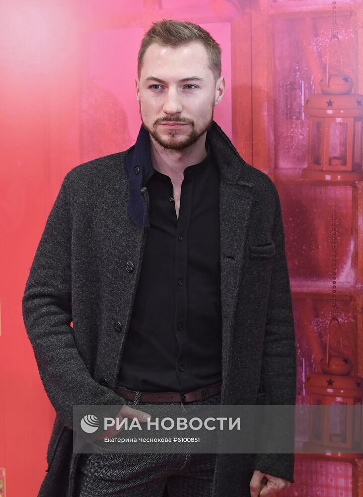 Премьера фильма "Полицейский с Рублевки. Новогодний беспредел. 2"