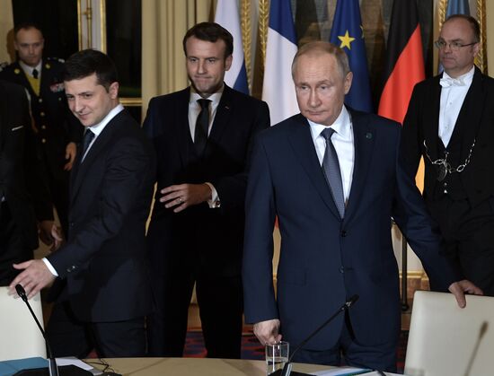 Рабочий визит президента РФ В. Путина во Францию 