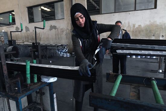 Завод по производству алюминиевого профиля в пригороде Дамаска