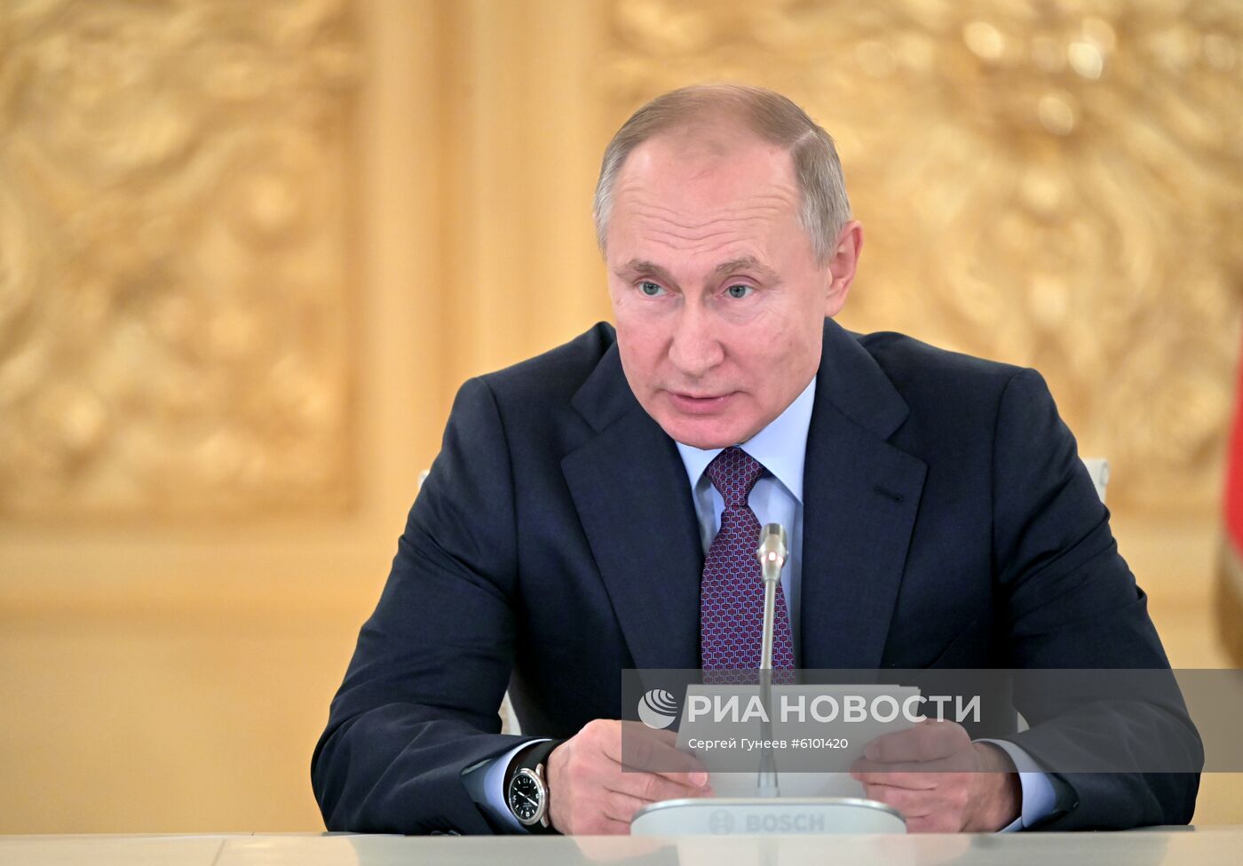 Президент РФ В. Путин провел заседание Совета по развитию гражданского общества и правам человека