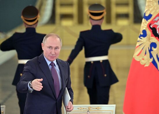 Президент РФ В. Путин провел заседание Совета по развитию гражданского общества и правам человека