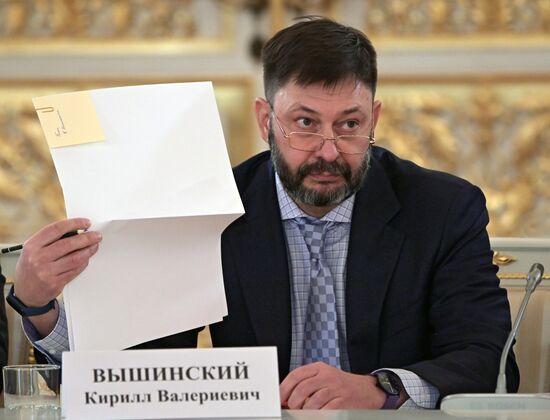 Президент РФ В. Путин провел заседание Совета по развитию гражданского общества и правам человека