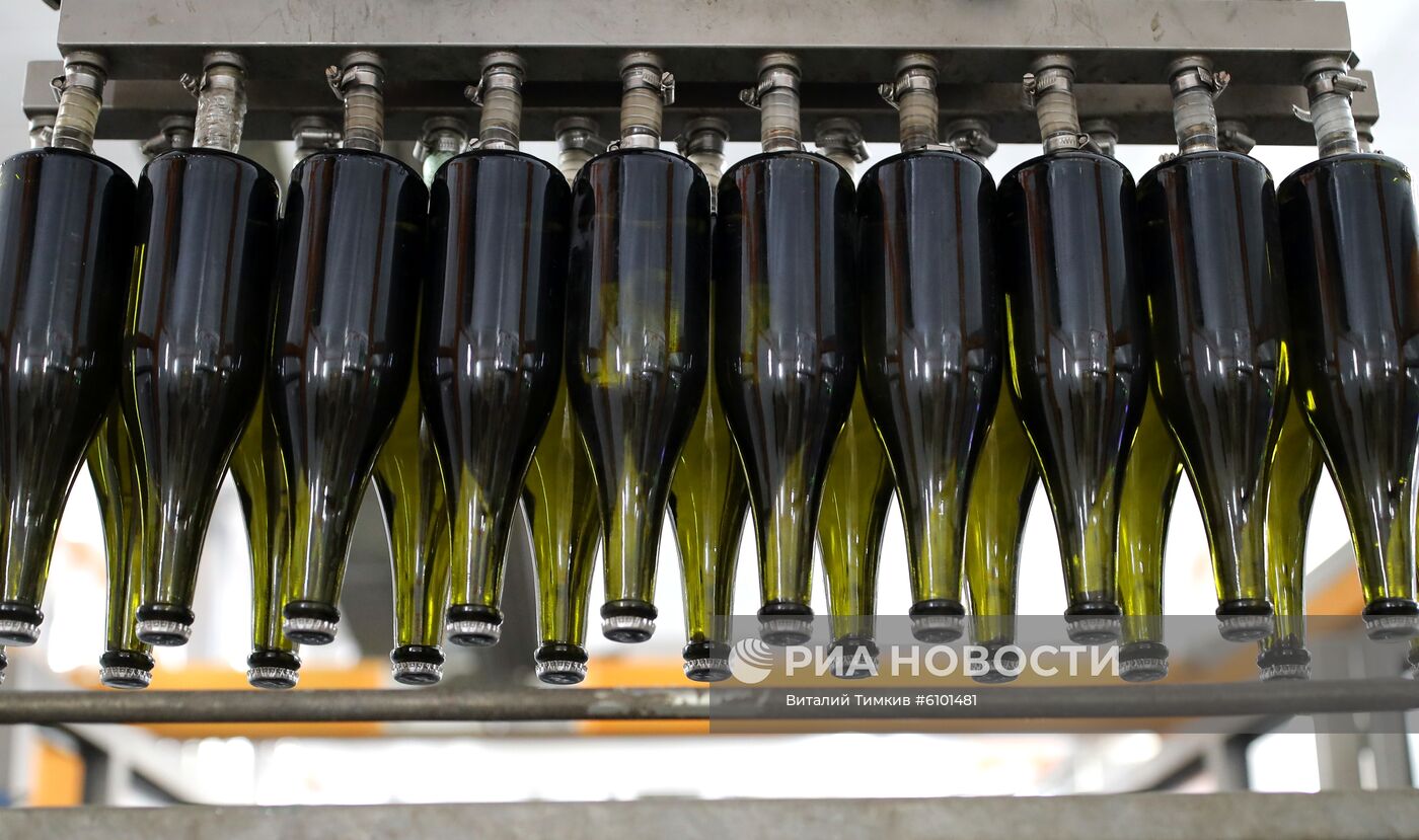 Производство шампанского в Абрау-Дюрсо