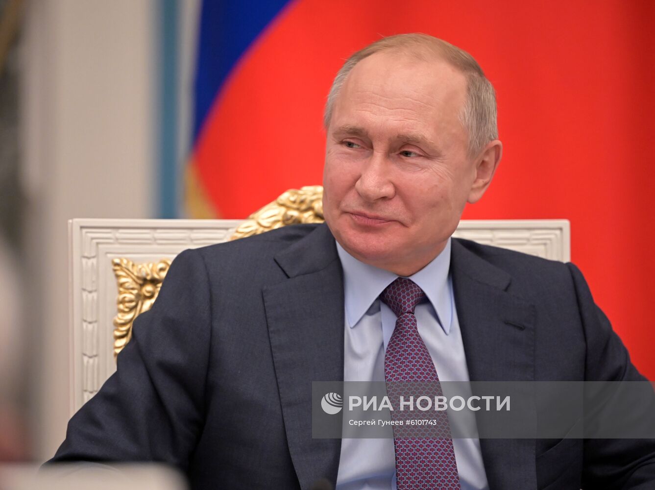 Президент РФ В. Путин встретился с региональными уполномоченными по правам человека