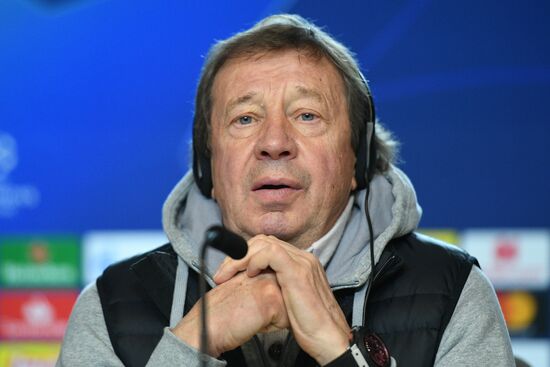 Футбол. Лига чемпионов. Тренировка ФК "Локомотив"