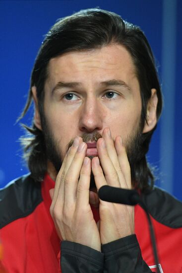 Футбол. Лига чемпионов. Тренировка ФК "Локомотив" Футбол. Лига чемпионов. Тренировка ФК "Локомотив"