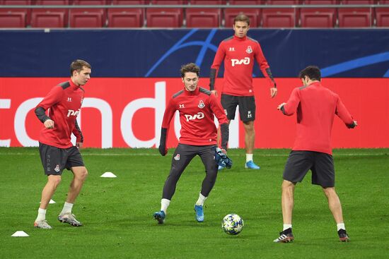 Футбол. Лига чемпионов. Тренировка ФК "Локомотив"