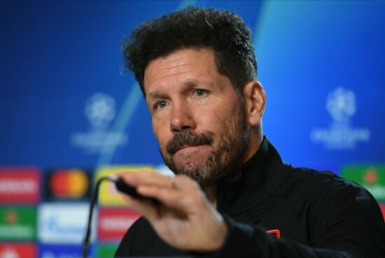 Футбол. Лига чемпионов. П/к ФК "Атлетико"