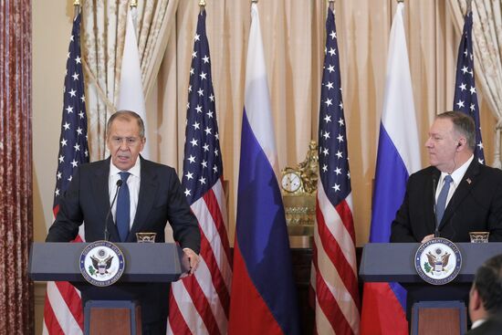 Встреча главы МИД РФ С. Лаврова и госсекретаря США М. Помпео