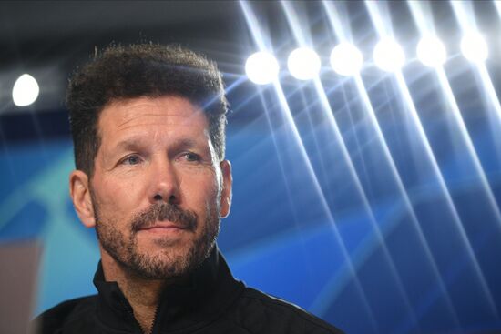 Футбол. Лига чемпионов. П/к ФК "Атлетико"