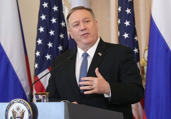 Встреча главы МИД РФ С. Лаврова и госсекретаря США М. Помпео