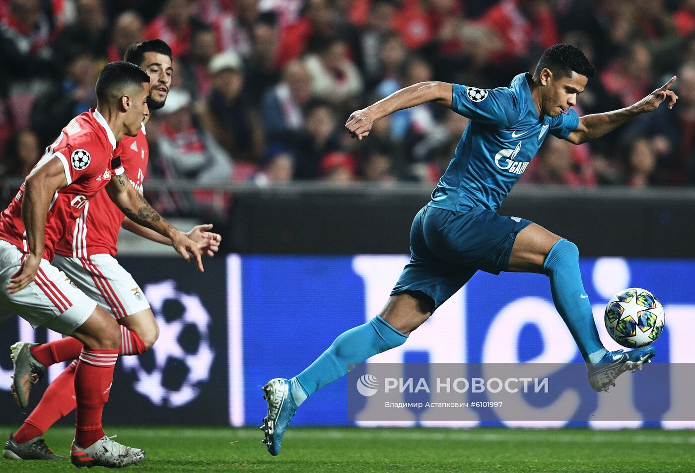 Футбол. Лига чемпионов. Матч "Бенфика" "Зенит"