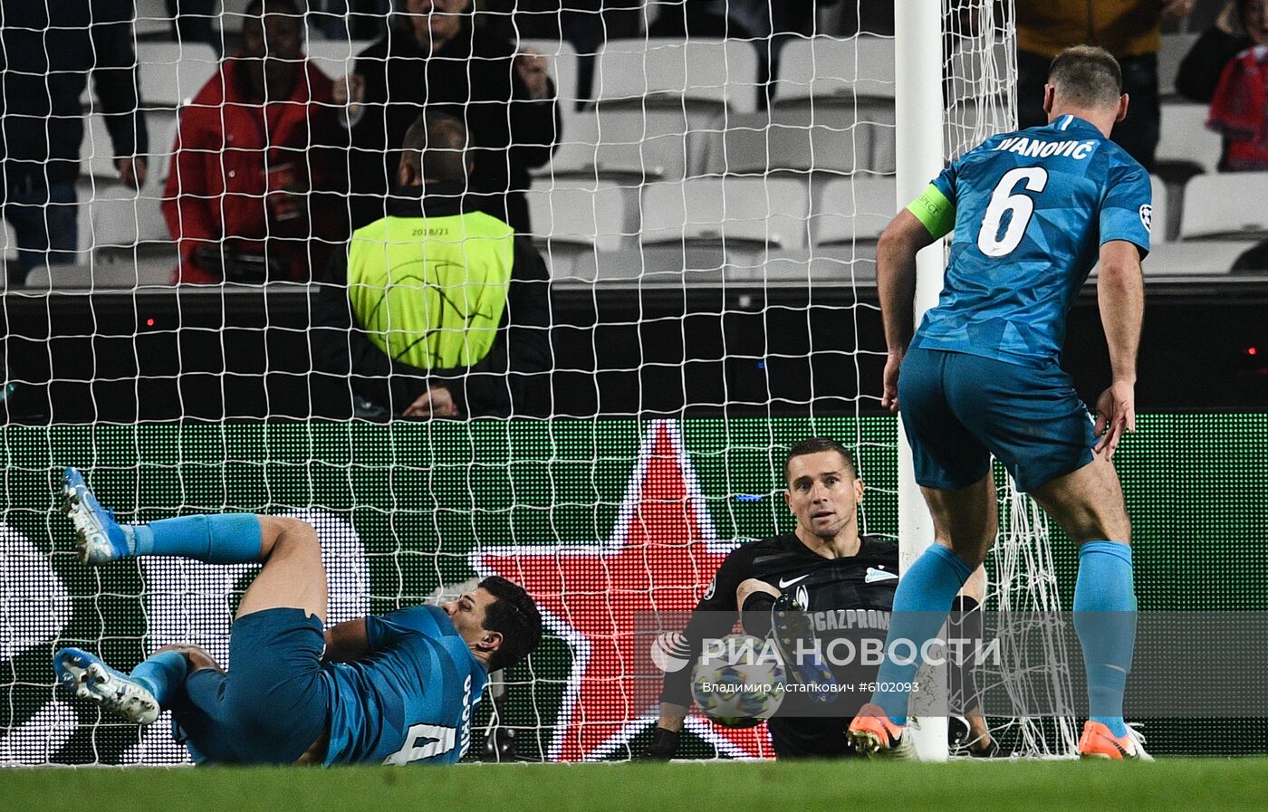 Футбол. Лига чемпионов. Матч "Бенфика" "Зенит"