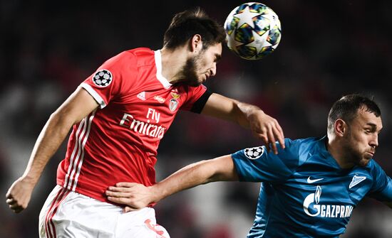 Футбол. Лига чемпионов. Матч "Бенфика"  "Зенит"