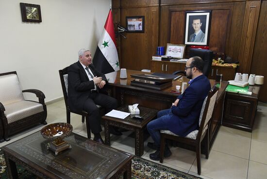 Министр промышленности Сирии Мухаммад Маан Джазбе дал интервью РИА "Новости"