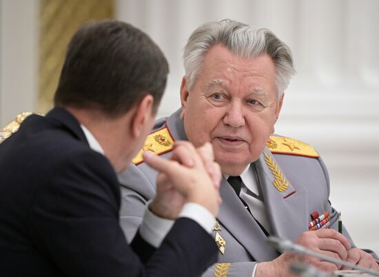 Президент РФ В. Путин провел в Кремле заседание организационного комитета "Победа"