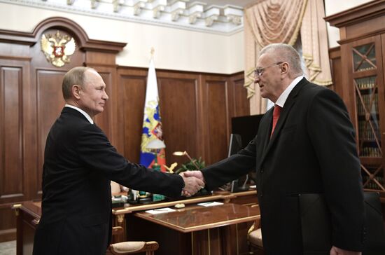 Президент РФ В. Путин встретился с лидером ЛДПР В. Жириновским